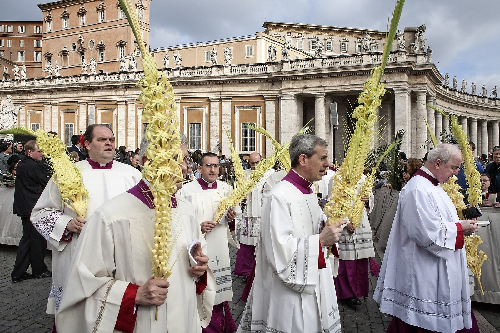 "Vatican" Marco Di Lauro